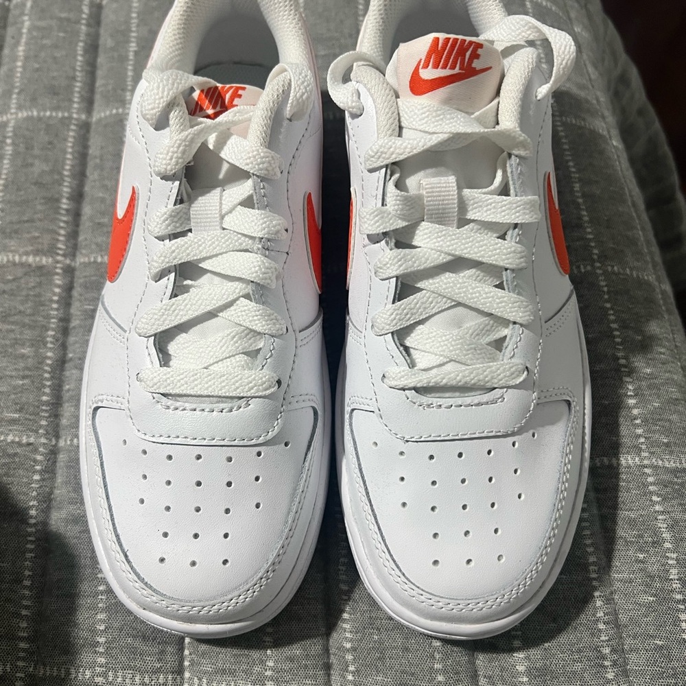 Nike Kids Court Borough Low 2  Sneakers